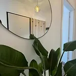 Comfort * 地拉那